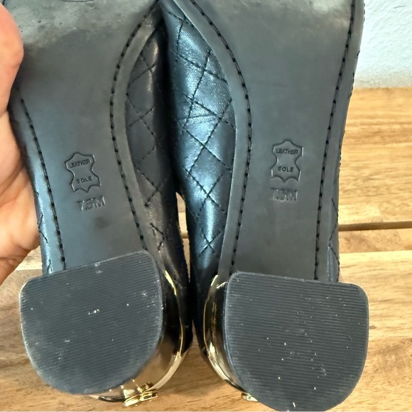 Tory Burch- Carrie Quilted Cap Toe Block Heels - Size 7.5 - Picture 7 of 8